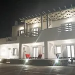1path Mykonos Super Paradise Tatil Evi